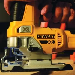 Wyrzynarka 18,0V XR BL 135mm DEWALT 2x4Ah TSTAK