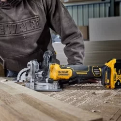 Frezarka lamelownica 18V 2x5Ah DeWALT DCW682P2