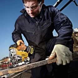 Wyrzynarka 18V 135mm typ T 2x5Ah TSTAK DeWALT