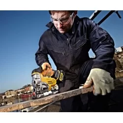 Wyrzynarka DEWALT DCS331N 18V 135mm gł/cię body