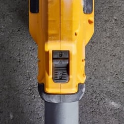 Żyrafa szlifierka do gipsu 225mm DeWALT DWE7800-QS