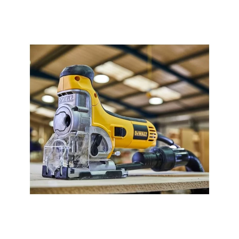 Wyrzynarka DEWALT DW333KT 701W 130mm gł/cię