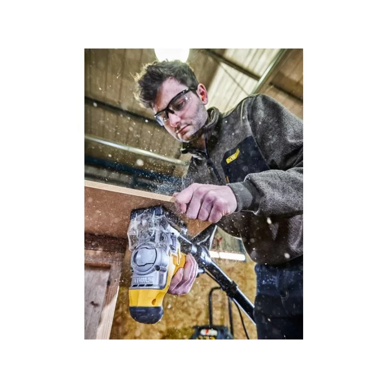 Wyrzynarka DEWALT DW333KT 701W 130mm gł/cię