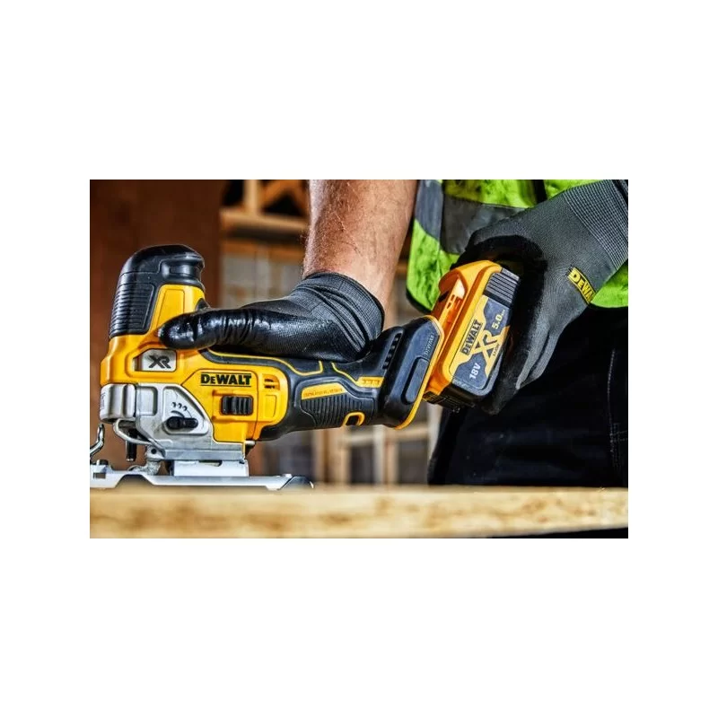 Wyrzynarka DEWALT DCS335N 18V 135mm XR gł/cię body