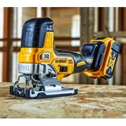 Wyrzynarka DEWALT DCS335N 18V 135mm XR gł/cię body