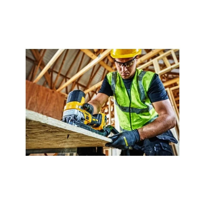 Wyrzynarka DEWALT DCS335N 18V 135mm XR gł/cię body