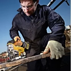 Wyrzynarka DEWALT DCS331M2 18V 135mm 2x4Ah gł/cię
