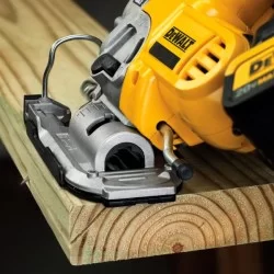 Wyrzynarka DEWALT DCS331M2 18V 135mm 2x4Ah gł/cię