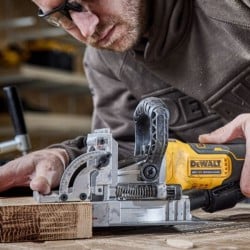 Frezarka lamelownica 18V 104x20mm DeWALT DCW682N