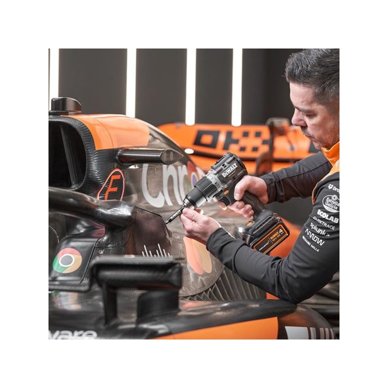 Zestaw COMBO DeWALT DCK200MM2T McLaren F1 wkrętarka DCD85M i zakrętarka DCF85M + 2x4Ah, ładowarka i walizka