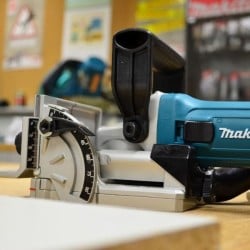 Frezarka lamelownica 701W 100x20mm Makita PJ7000J