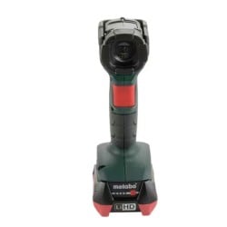 Latarka akumulatorowa Metabo 600788000 12V LED 210lm, 12-pozycyjna głowica, aku 2 Ah + ładowarka