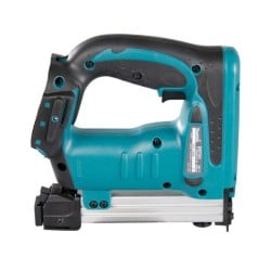 Akumulatorowy zszywacz do szybkiego łączenia płyt z MDF Makita DST221ZJ LXT 18V BODY walizka
