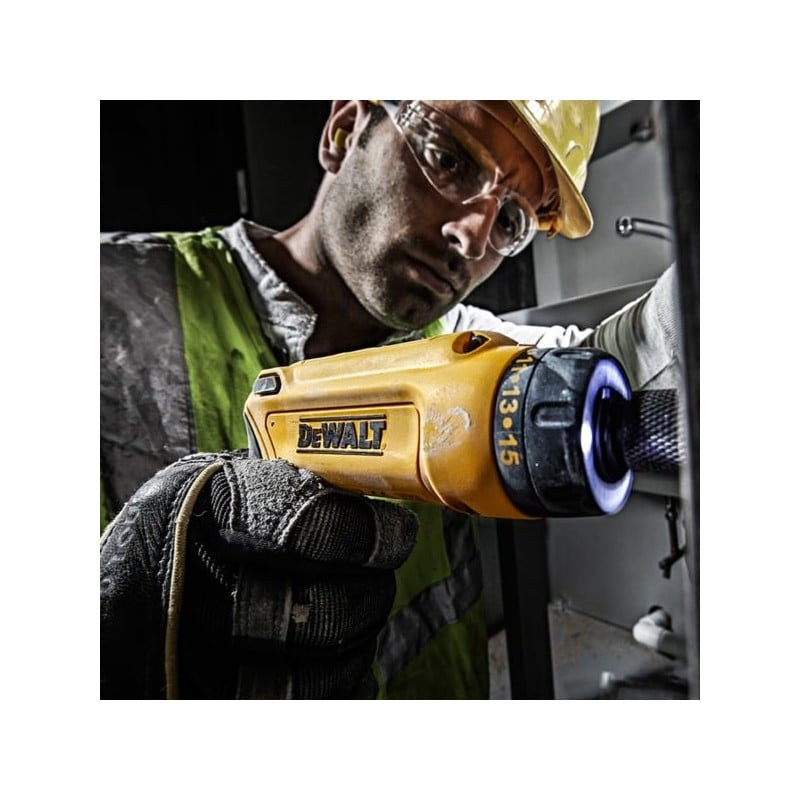 Wkrętak żyroskopowy DeWALT DCF680G2F + latarka DCL023N 7,2V 2x1Ah walizka