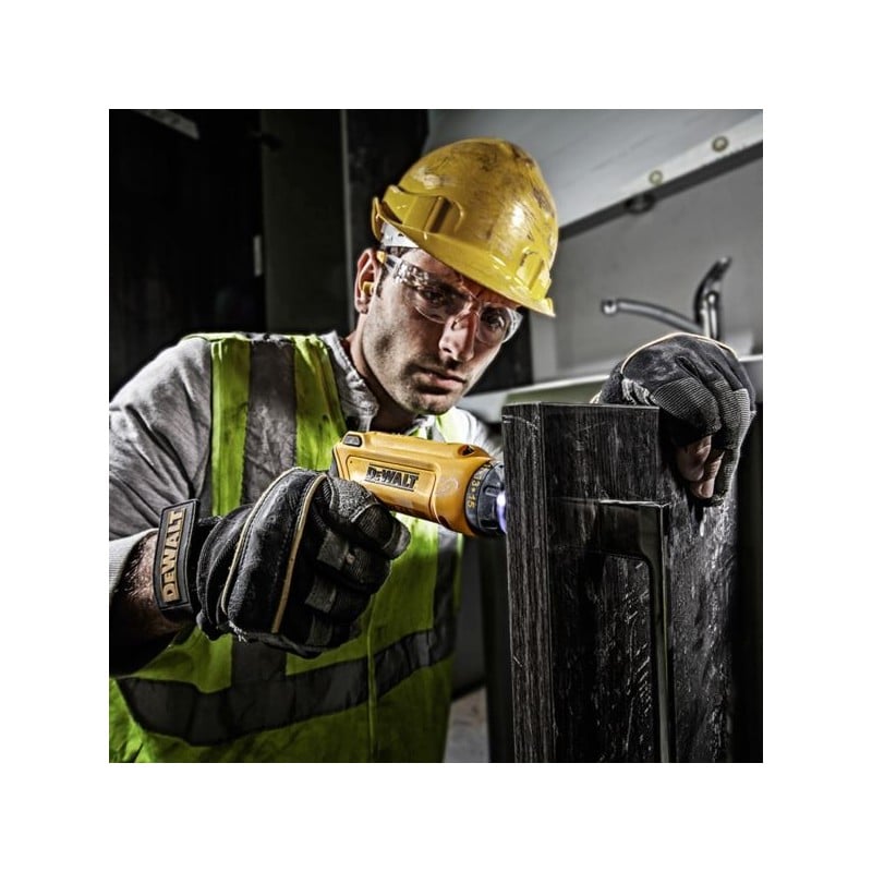 Wkrętak żyroskopowy DeWALT DCF680G2F + latarka DCL023N 7,2V 2x1Ah walizka
