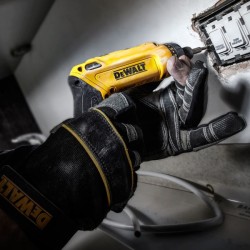 Wkrętak żyroskopowy DeWALT DCF680G2F + latarka DCL023N 7,2V 2x1Ah walizka