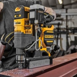 Wiertarka magnetyczna 18V 2-biegi DeWALT DCD1623N