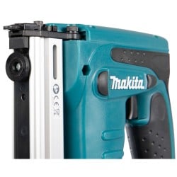Akumulatorowy zszywacz Makita DST221ZJ LXT 18V 1,5Ah 10-22mm, walizka MakPac