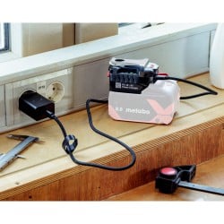 Adapter ładowarka powerbank Metabo PC 18-65 600409000 18V 65W 3A USB-C CAS