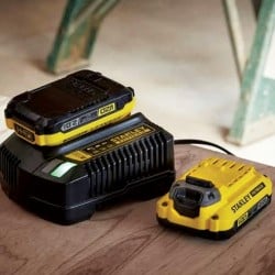 Wkrętarka 18V 60Nm 2x2Ah UDAR kufer FATMAX V20