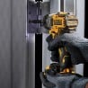 Wkrętarka 12V BL 8 Nm 2x2Ah kufer DeWALT DCF601D2