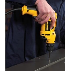Wiertarka DEWALT DWD112S 701W 10,9Nm uchw samozaci