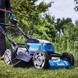 Kosiarka z napędem 36V 2x18V 53cm Makita DLM532Z