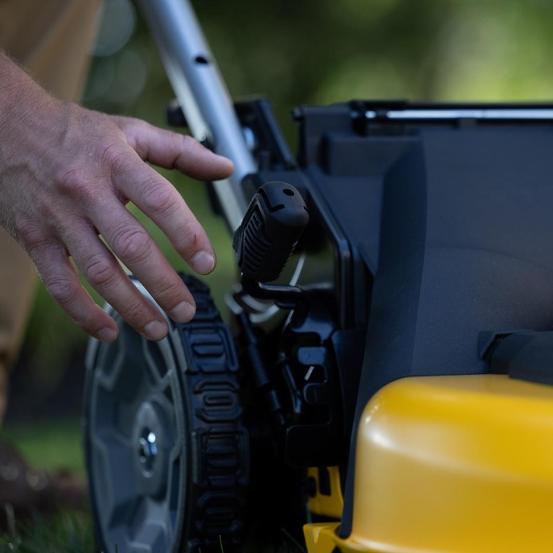 Kosiarka akumulatorowa DeWALT DCMWSP156N 2x18V napęd body