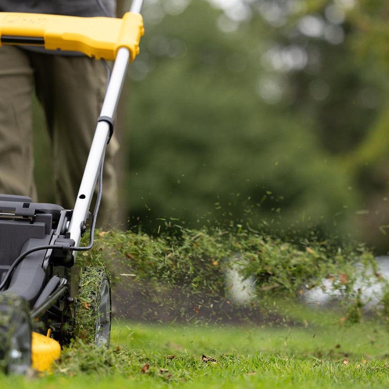 Kosiarka akumulatorowa DeWALT DCMWSP156N 2x18V napęd body