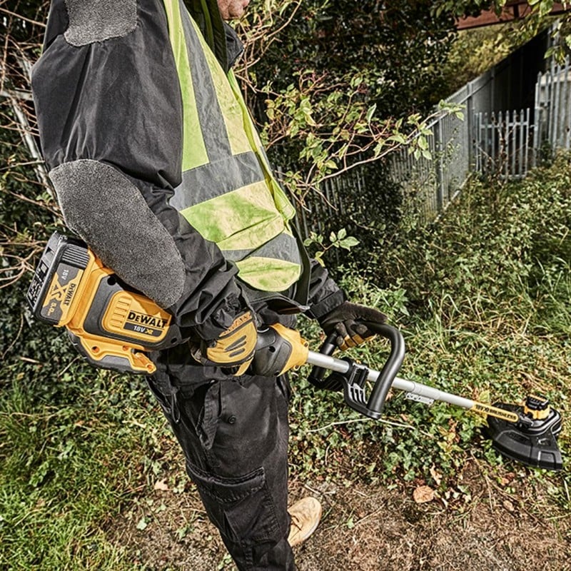 Podkaszarka DeWALT DCM561PBSP1 XR 18V 1x5Ah BL 33cm 2-biegi