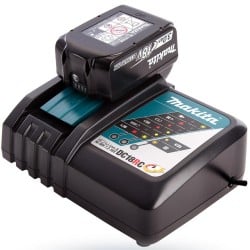 Wkrętarka DDF485 + latarka DML815 MAKITA DLX2349J