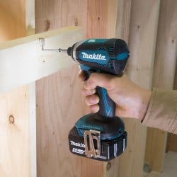 Zakrętarka udarowa 2x5Ah 170Nm Makita DTD153RTJ
