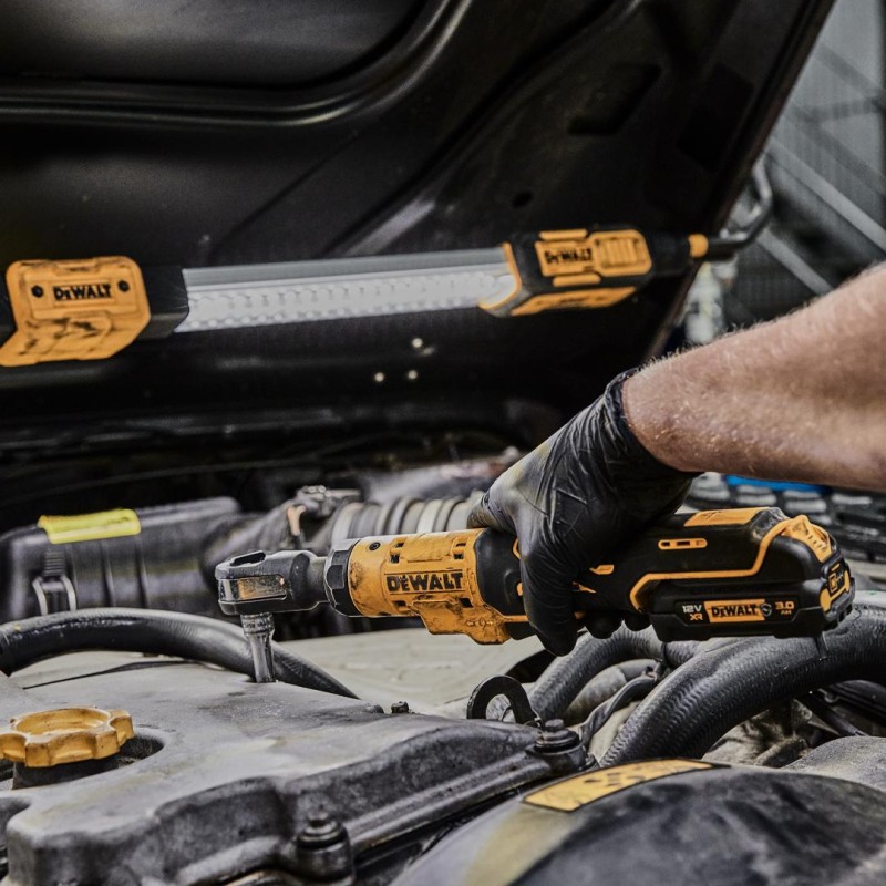 Klucz grzechot 12V 3/8 81Nm 1x2Ah DeWALT DCF503D1