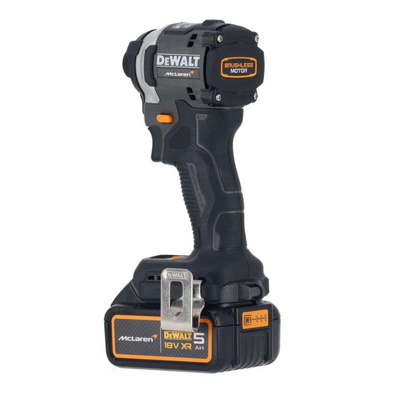 Zakrętarka udarowa DeWALT DCF85MP2T 18V XR 206Nm 1/4'' 2x5Ah McLaren walizka