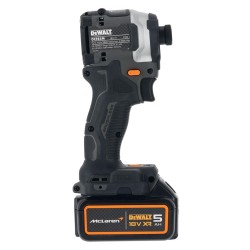 Zakrętarka udarowa DeWALT DCF85MP2T 18V XR 206Nm 1/4'' 2x5Ah McLaren walizka