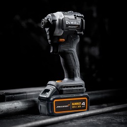 Zakrętarka udarowa DeWALT DCF85MM2T XR 18V 2x4Ah BL F1 McLaren 205Nm walizka