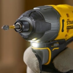 Zakrętarka udarowa aku 18V 2x2Ah 165Nm FATMAX V20