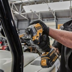 Zakrętarka udar 18V 2x5Ah 206Nm DeWALT DCF850P2T