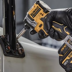 Zakrętarka 1/4'' 206Nm 18V 2x4Ah DeWALT DCF850M2
