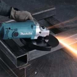 Zestaw szlifierek kątowych Makita DK0057Z1 GA5030R GA9050 230V karton