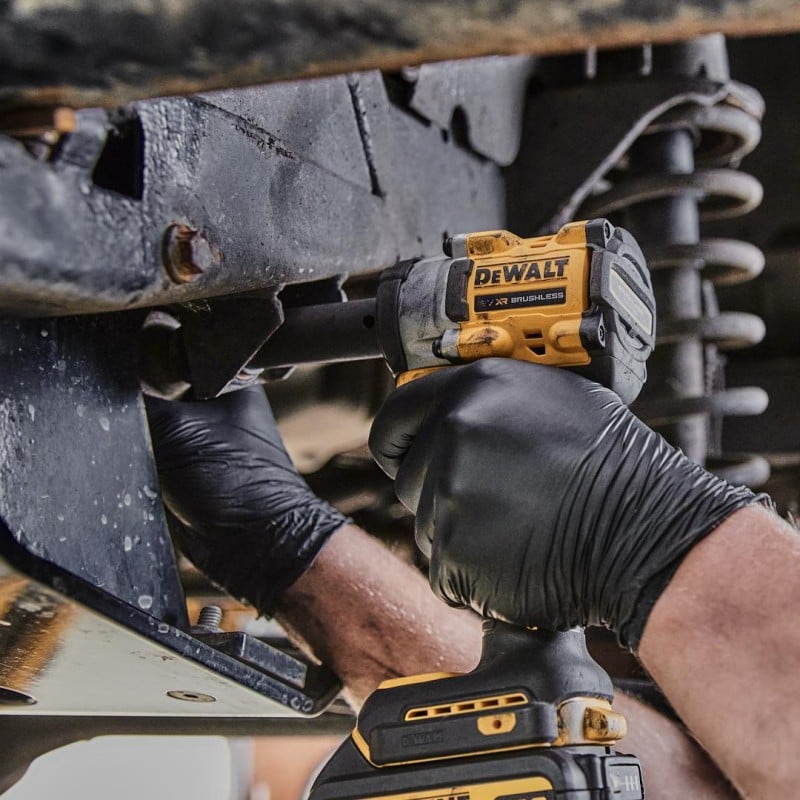 Klucz udarowy 18V 406Nm 1/2'' 2x5Ah DeWALT DCF922P2