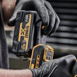 Klucz udarowy 18V 1355Nm 2x5Ah PS DeWALT DCF900H2T
