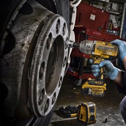 Klucz udarowy 18V 2x5Ah DeWalt+bezrękawnik+klucze7
