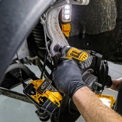 Klucz udarowy DEWALT DCF880P2 203Nm 18V 1/2'' 2x5Ah