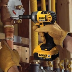 Klucz udarowy DEWALT DCF880P2 203Nm 18V 1/2'' 2x5Ah