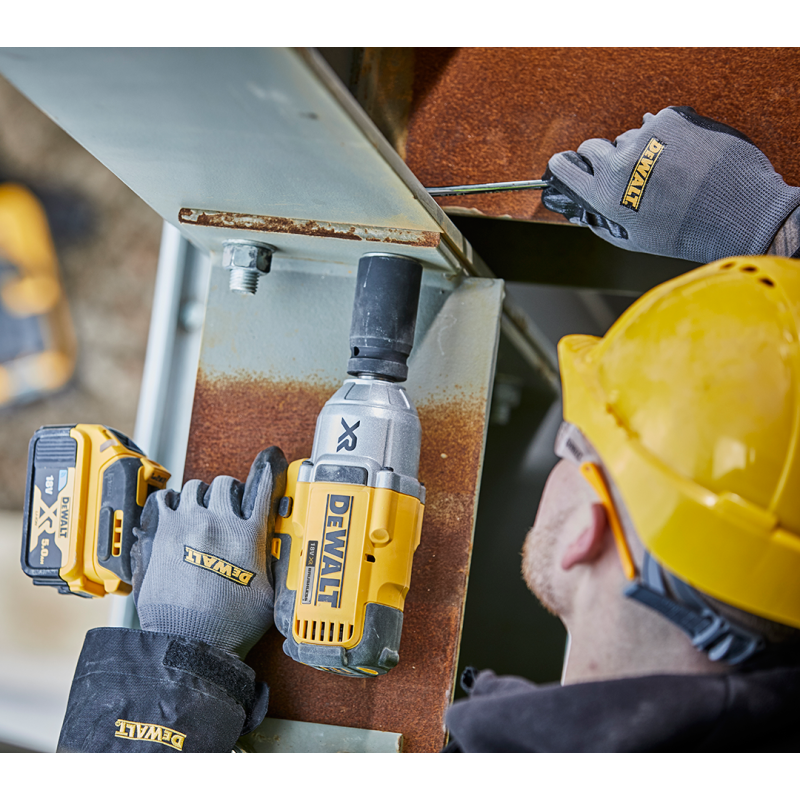 Klucz udarowy DEWALT DCF897NT 950Nm 18V 3/4'' body