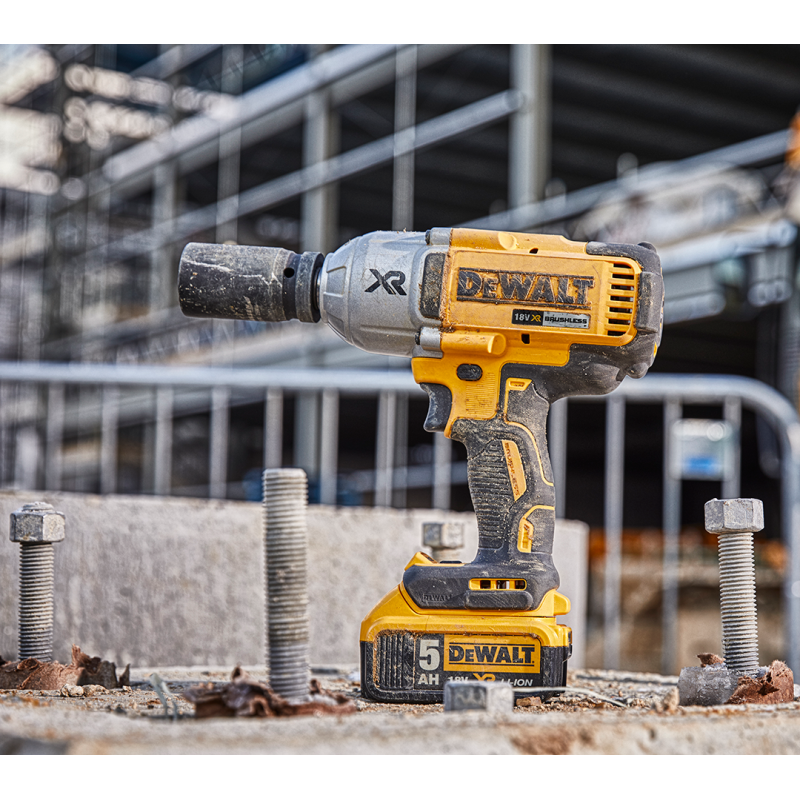 Klucz udarowy DEWALT DCF897NT 950Nm 18V 3/4'' body