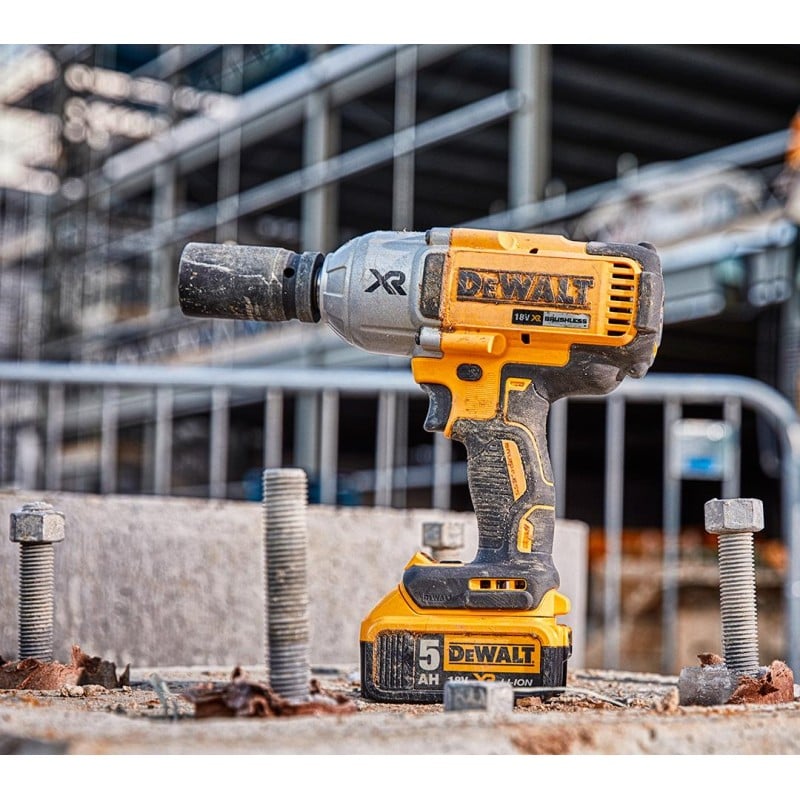 Klucz udarowy DeWalt DCF897N 18V 950Nm 3/4'' body