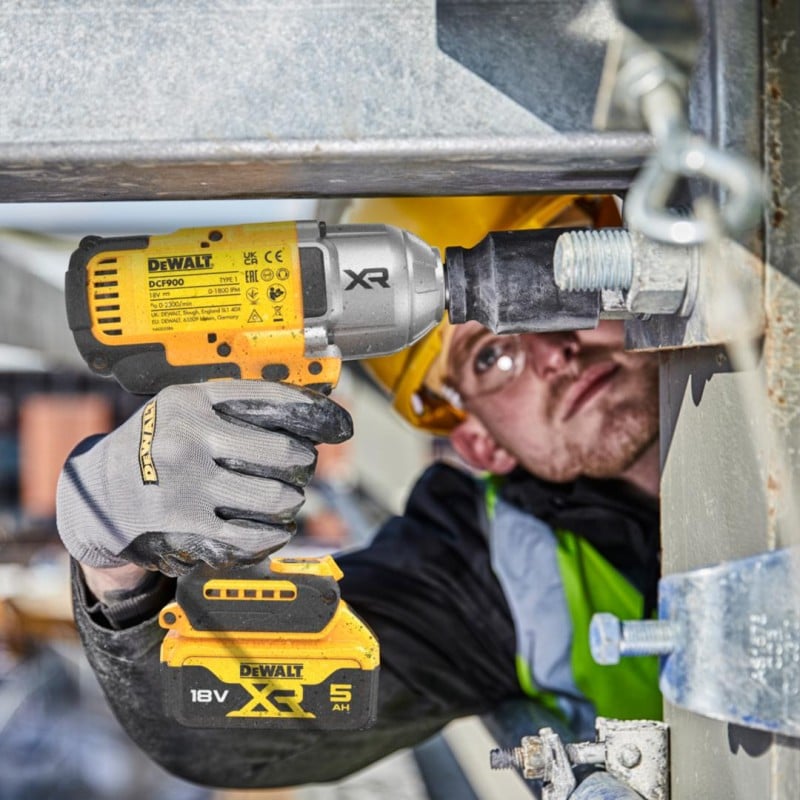 Klucz udarowy 18V 1355Nm 2x5Ah DeWALT DCF900P2T