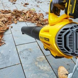 Dmuchawa do liści V20 1x4Ah STANLEY SFMCBL7M1